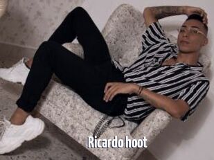 Ricardo_hoot