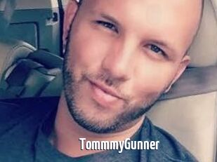 TommmyGunner